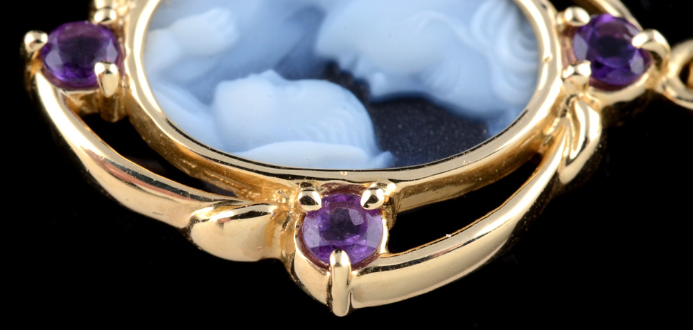 14K Yellow Gold Onyx and Amethyst Cameo Pendant