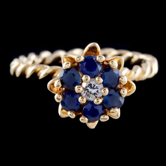 14K Yellow Gold Diamond and Sapphire Floral Ring