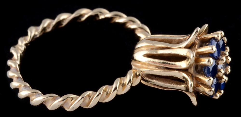 14K Yellow Gold Diamond and Sapphire Floral Ring