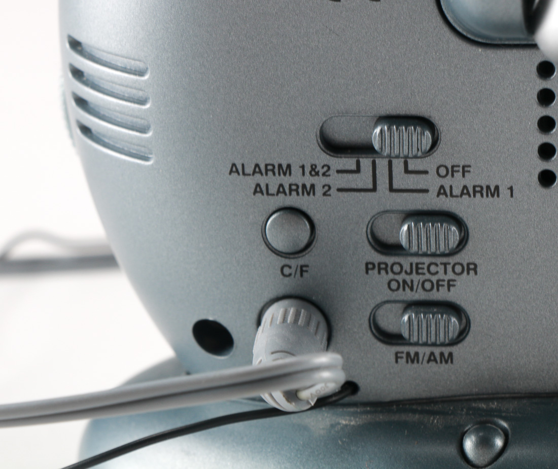 HoMedics Sound Spa Projection Clock Radio