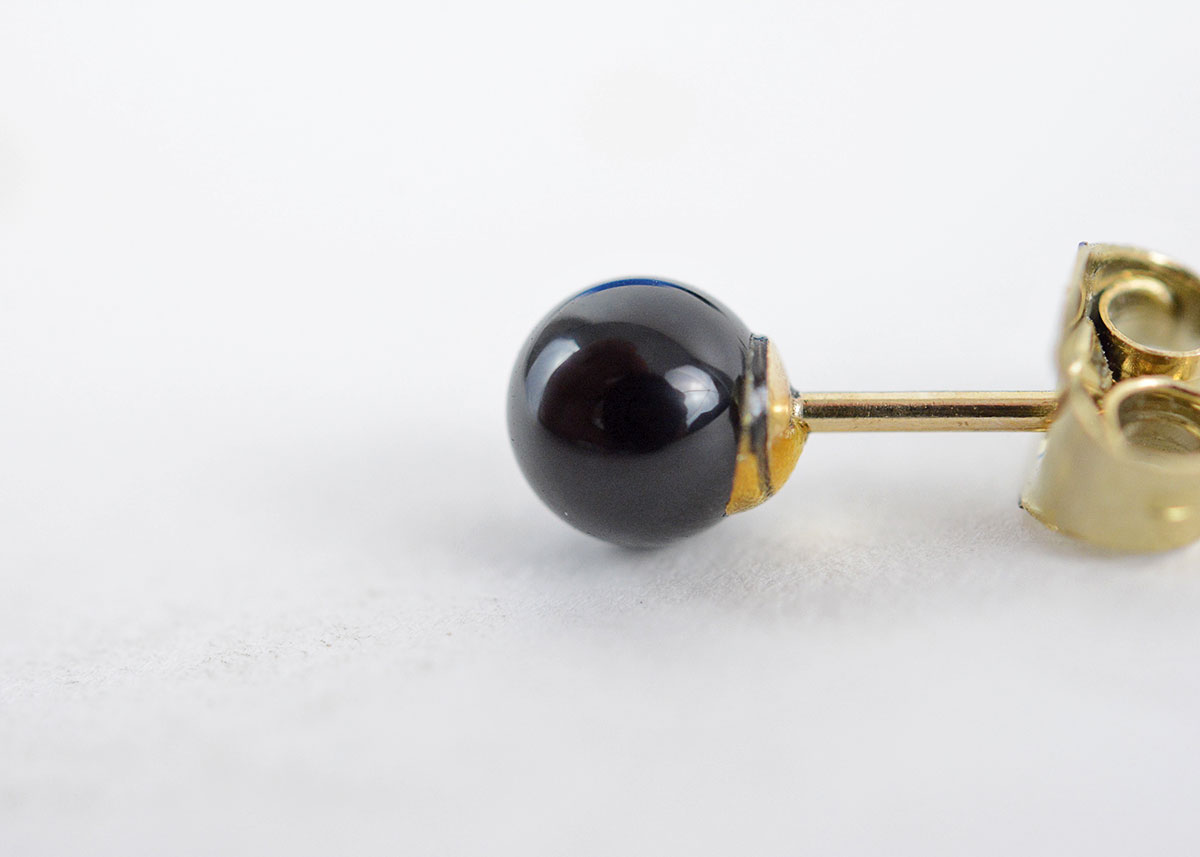 14K Yellow Gold Black Onyx Stud Earrings