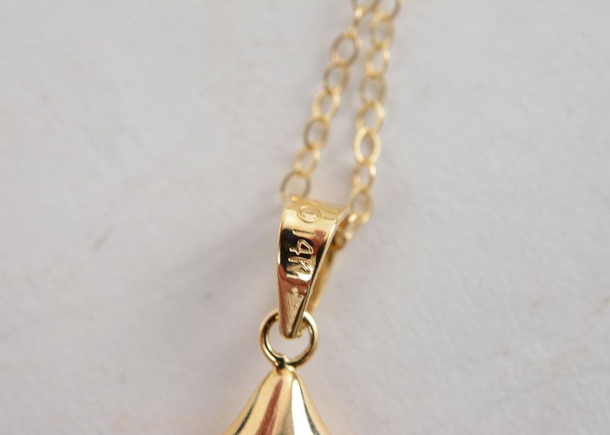 14K Yellow Gold Necklace with Teardrop Pendant