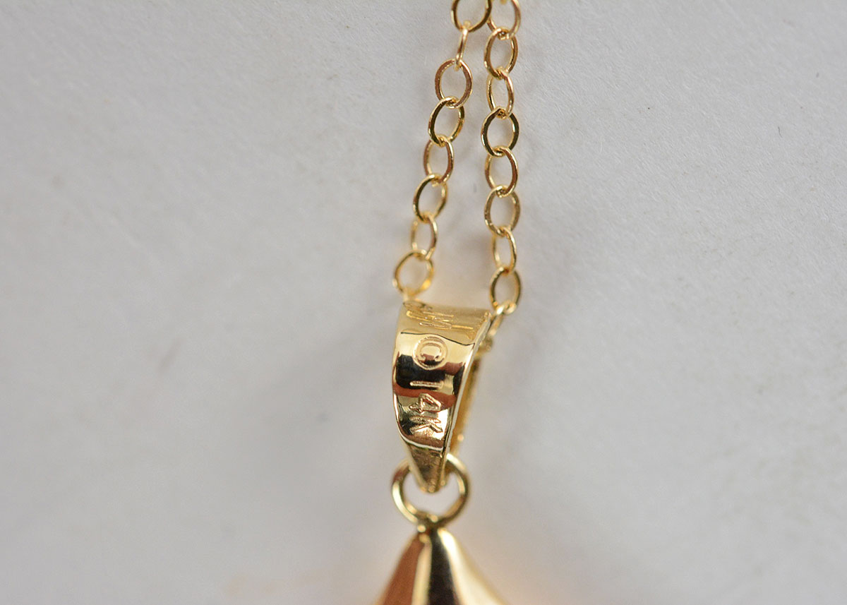 14K Yellow Gold Necklace with Teardrop Pendant