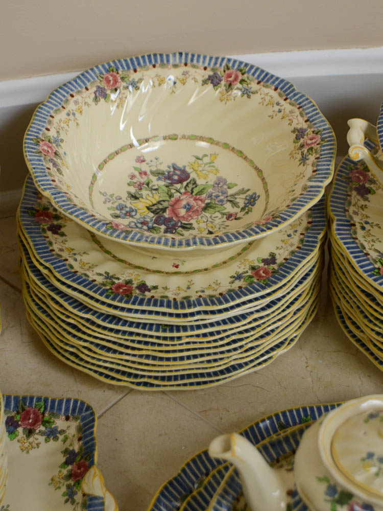 Large Collection of Royal Doulton China "The Vernon"