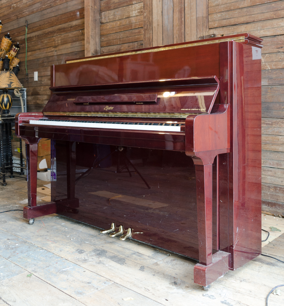 Boston UP-118E Piano Designed by Steinway & Sons with Bench