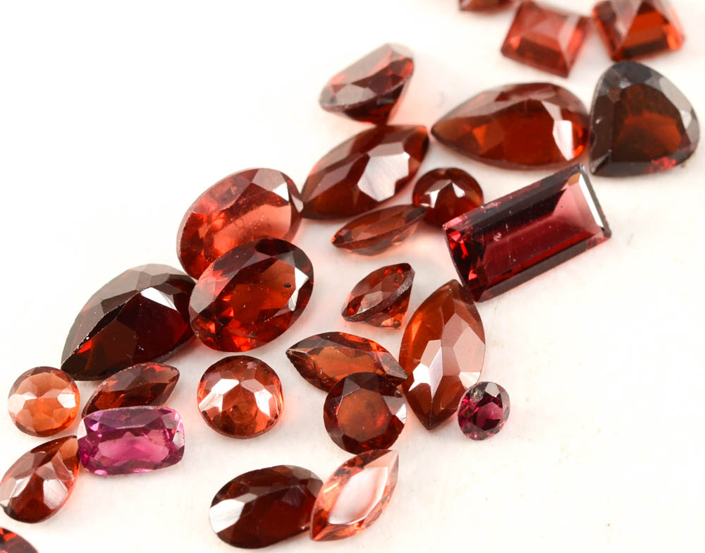 Group of Loose 16.68 CTW Garnet Gemstones