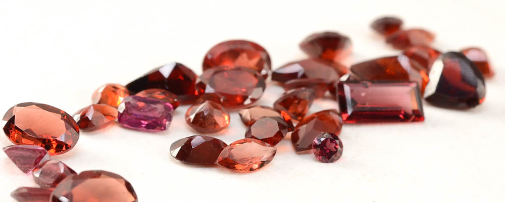 Group of Loose 16.68 CTW Garnet Gemstones