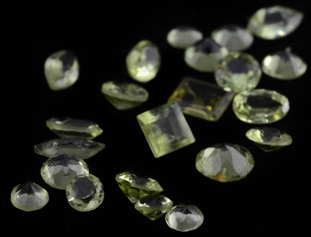 Group of Loose 5.47 CTW Peridot Gemstones