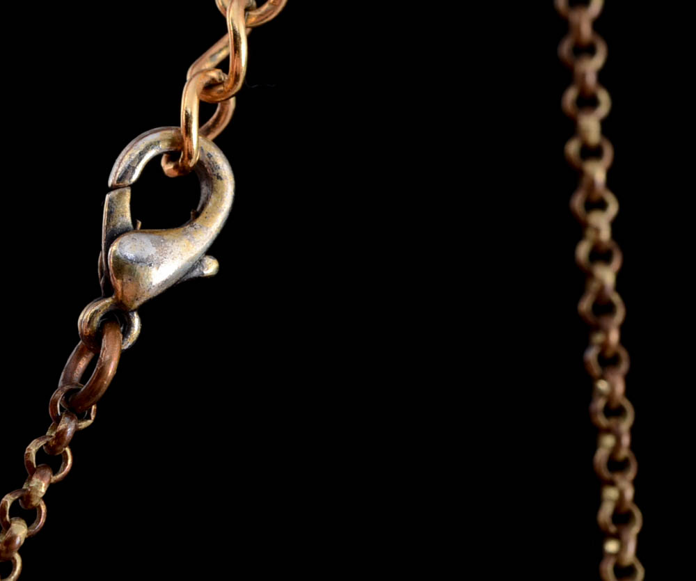 Vintage Round Pendant Necklace