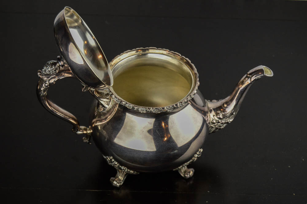 Wilcox International Silver Co. Silver Plate Tea and Coffee Set