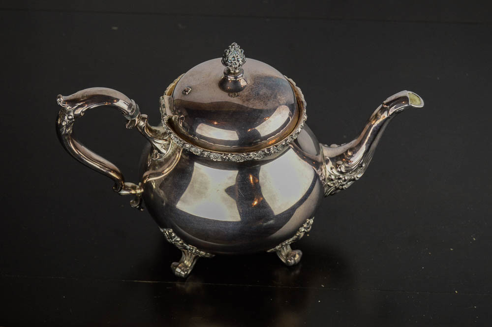 Wilcox International Silver Co. Silver Plate Tea and Coffee Set