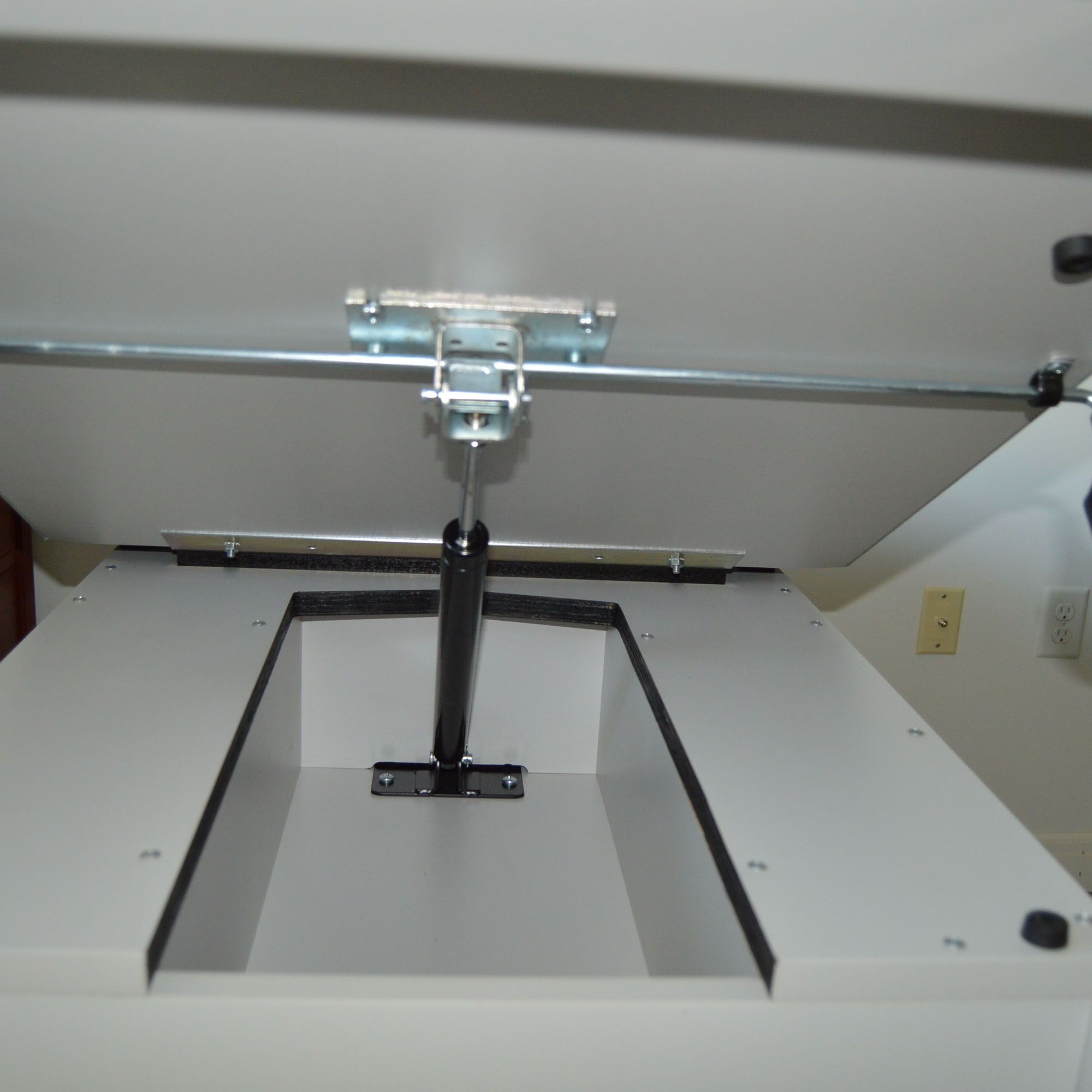 Hausmann Industries Examination Table