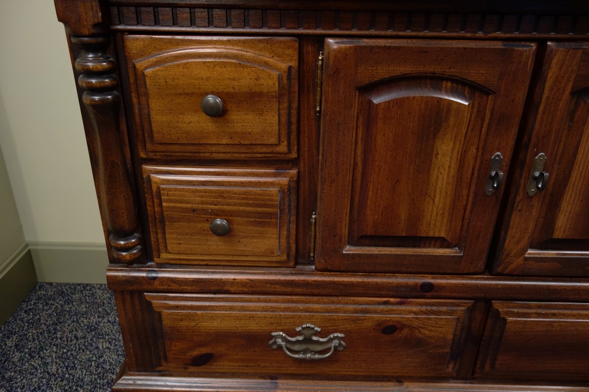 Traditional China Cabinet Sideboard