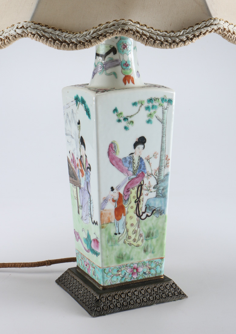 Vintage Hand Painted Chinese Lamp