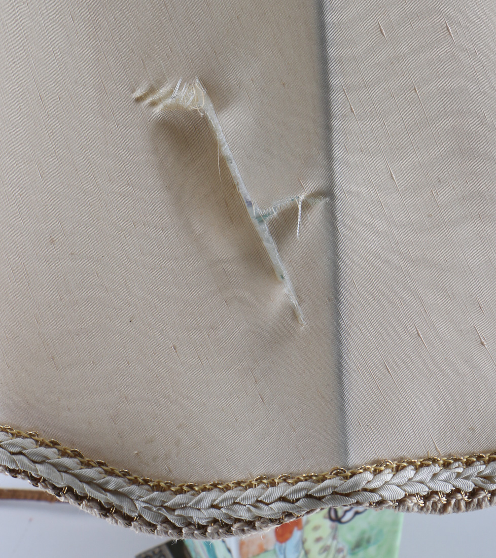 Vintage Hand Painted Chinese Lamp