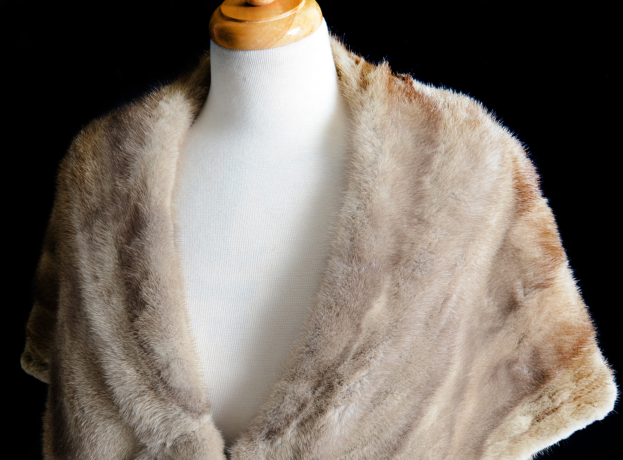 Vintage Fettner Furs Silver Mink Stole