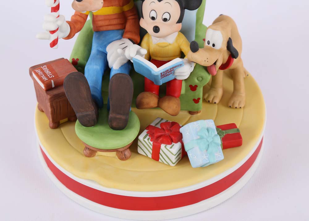 Disney Christmas 1991 "The Night Before Christmas" Limited Edition Figurine