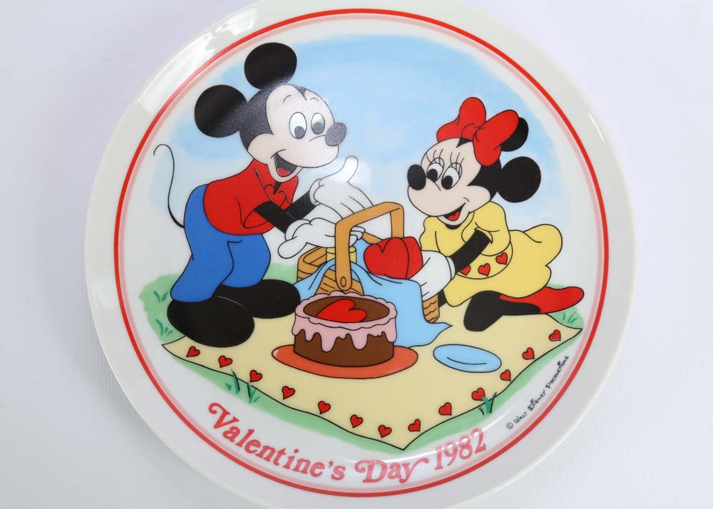 Assortment of Disney Collectors Plates Including Limited Editions