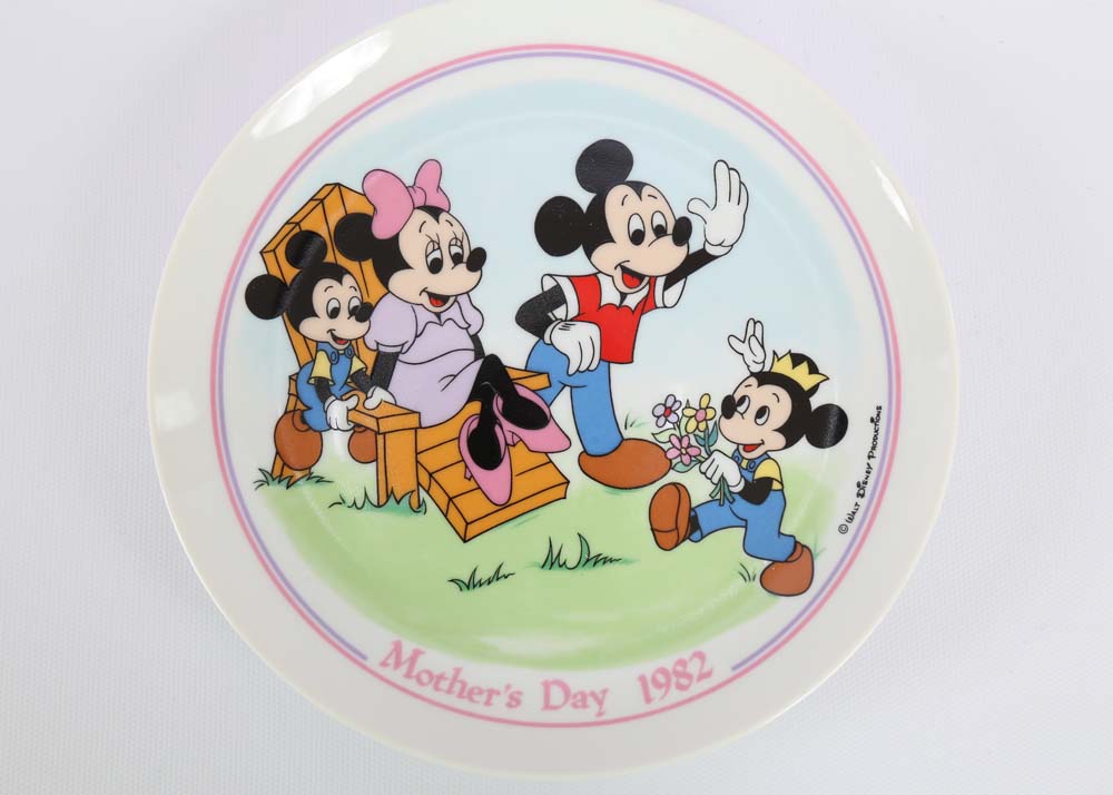 Assortment of Disney Collectors Plates Including Limited Editions