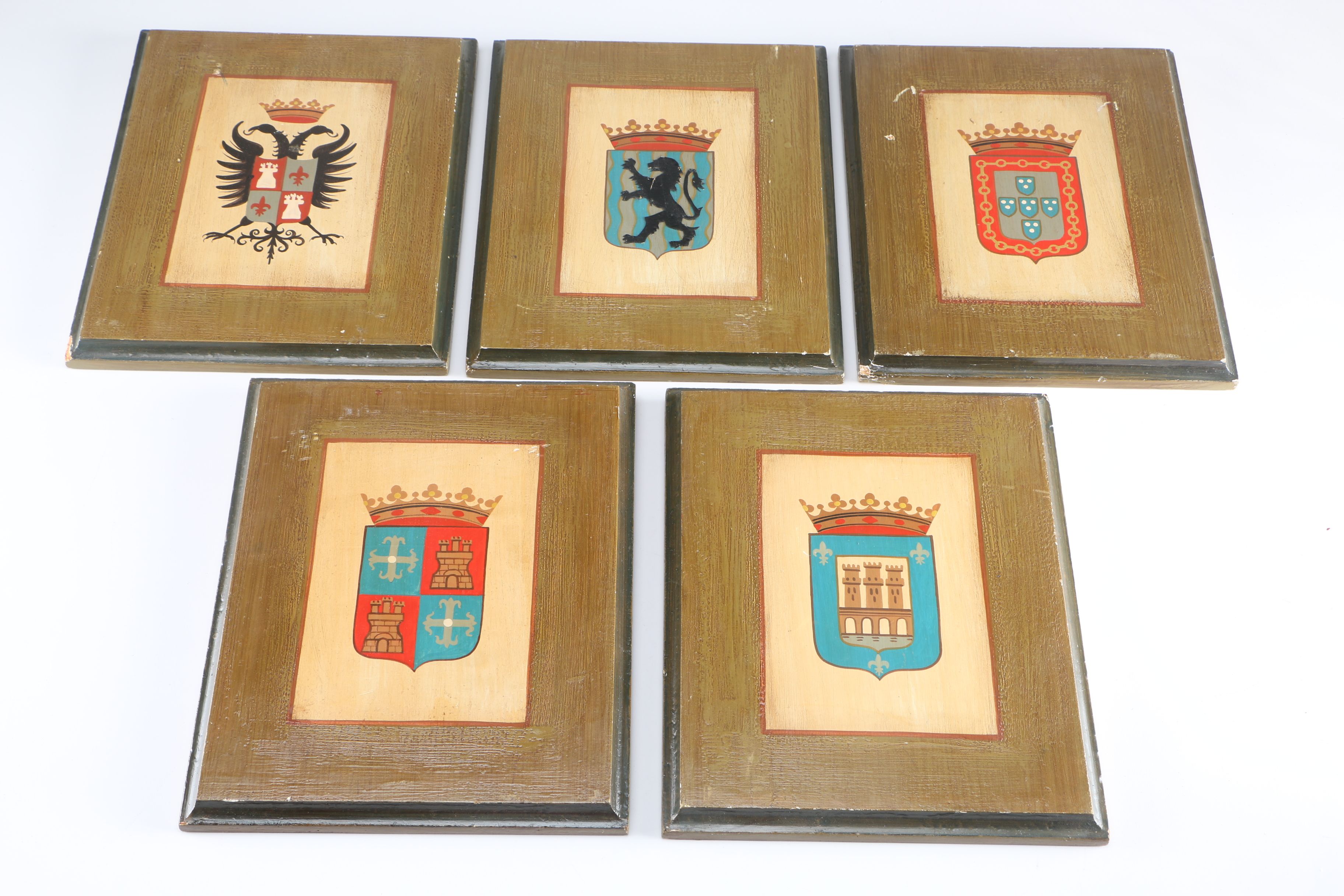 Familial Crests and Knight Decor