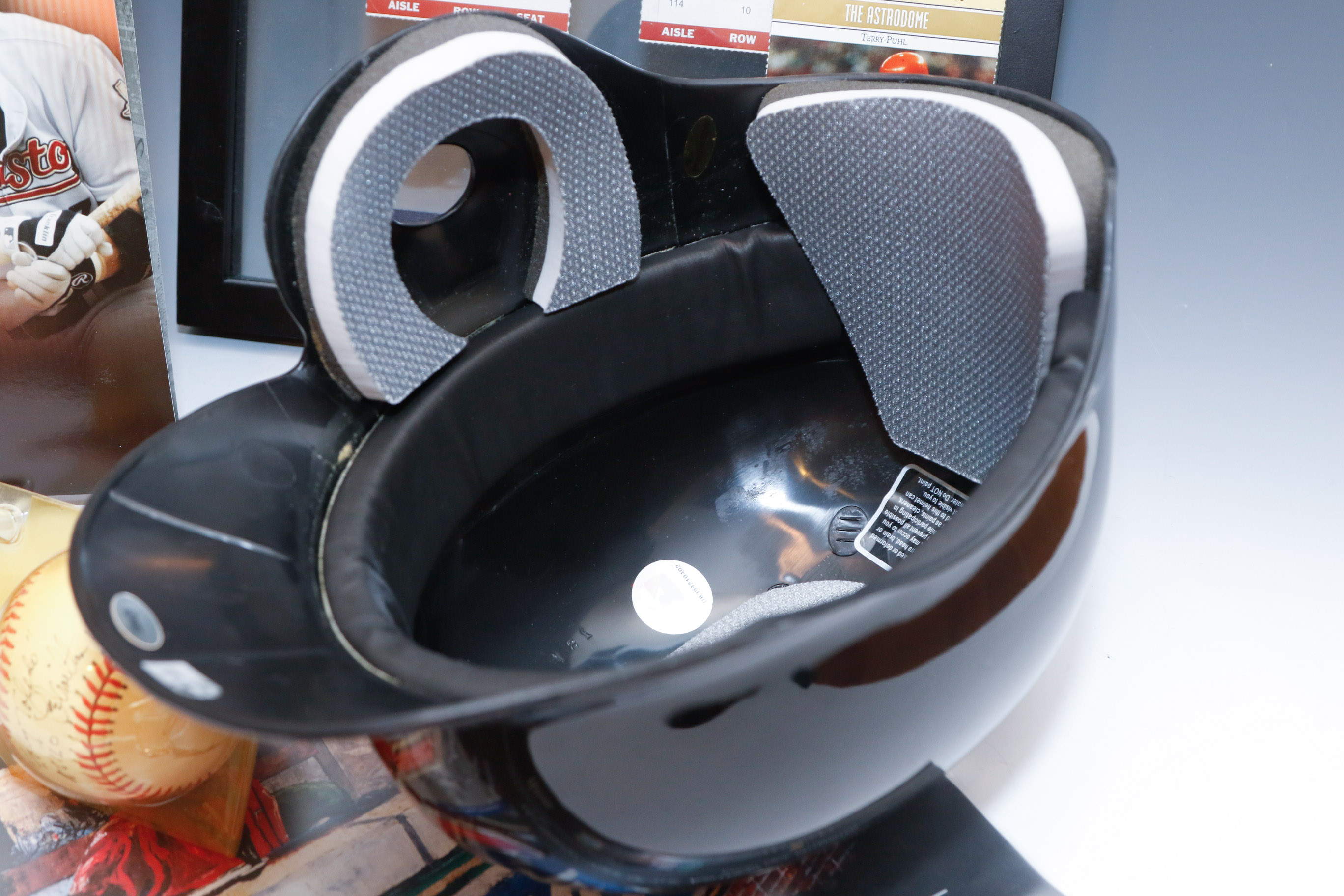 Houston Astros Autographed Baseball Memorabelia Feat.Craig Biggio and Milo Hamilton