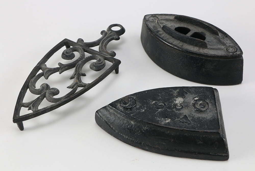 Assorted Vintage Metal Household Items