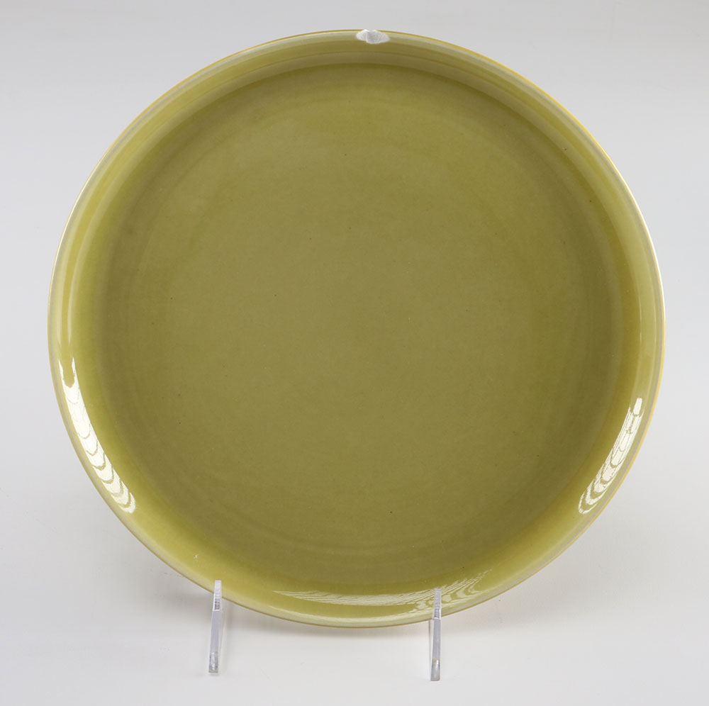 Collection of Kitchen Items