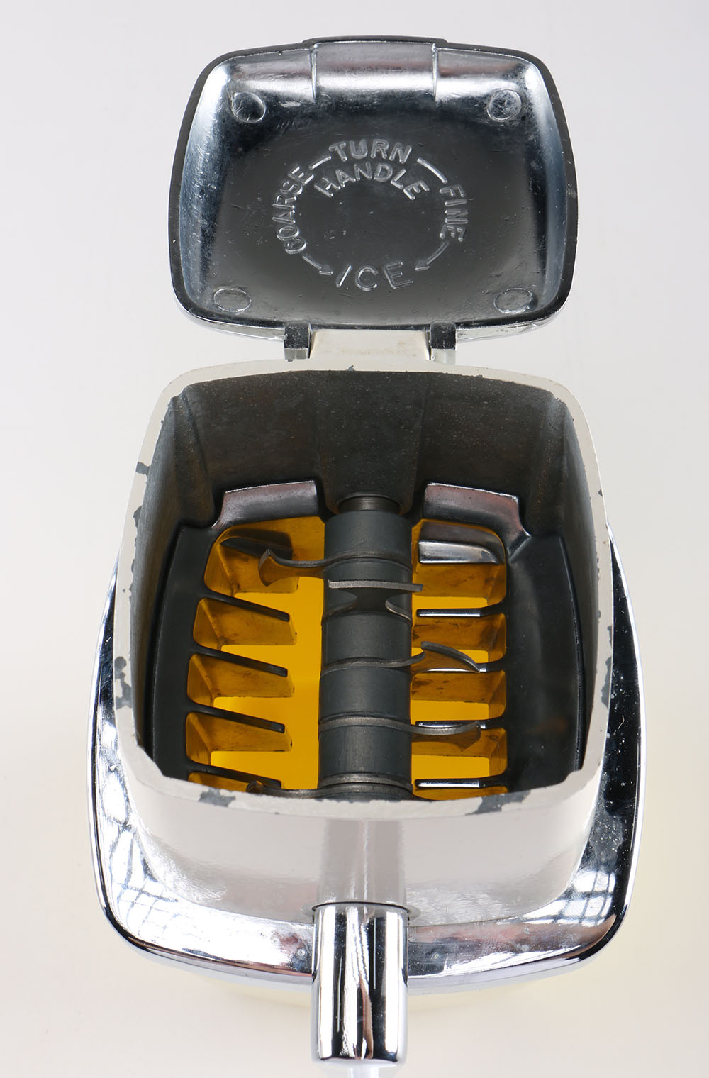 Collection of Kitchen Items