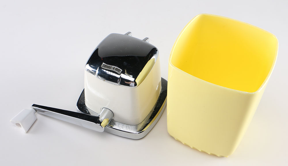 Collection of Kitchen Items