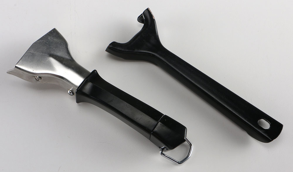 Collection of Kitchen Items