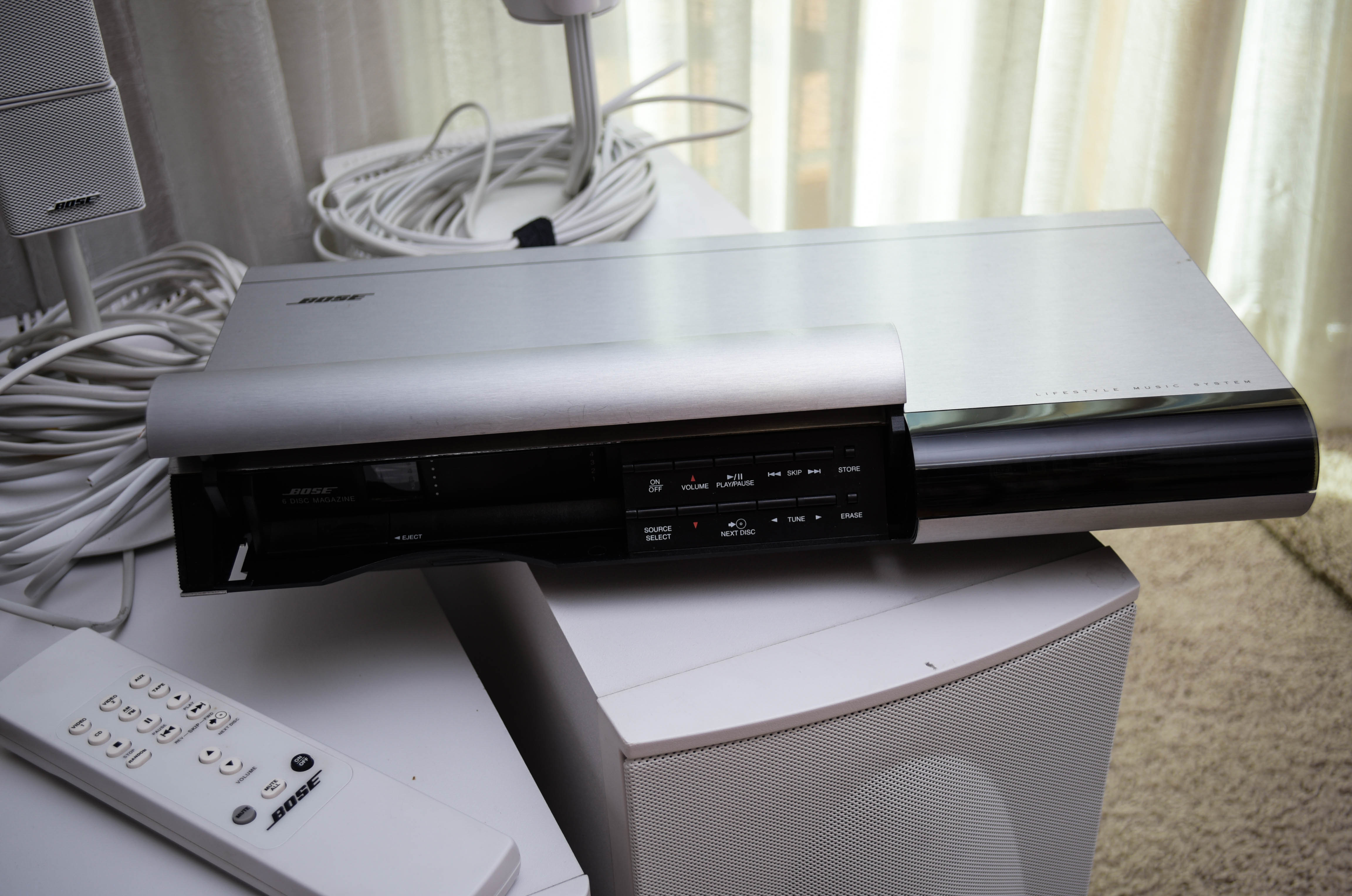 Bose Lifestyle Music System With Subwoofer