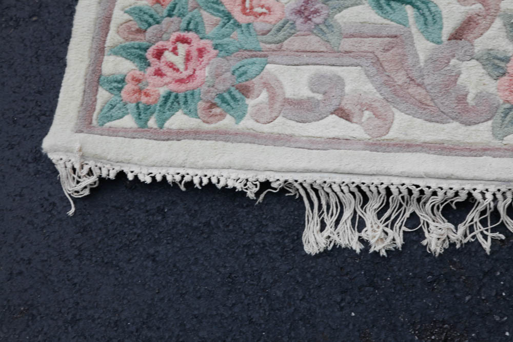 Tufted and Carved Floral Wool Area Rug