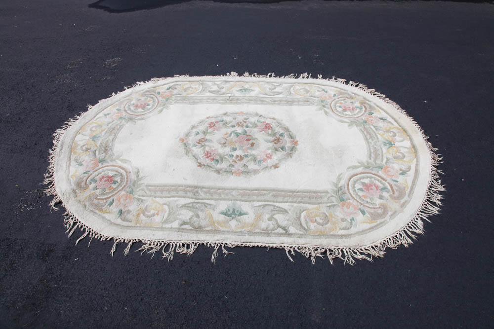 Handmade Oriental Oval Rug