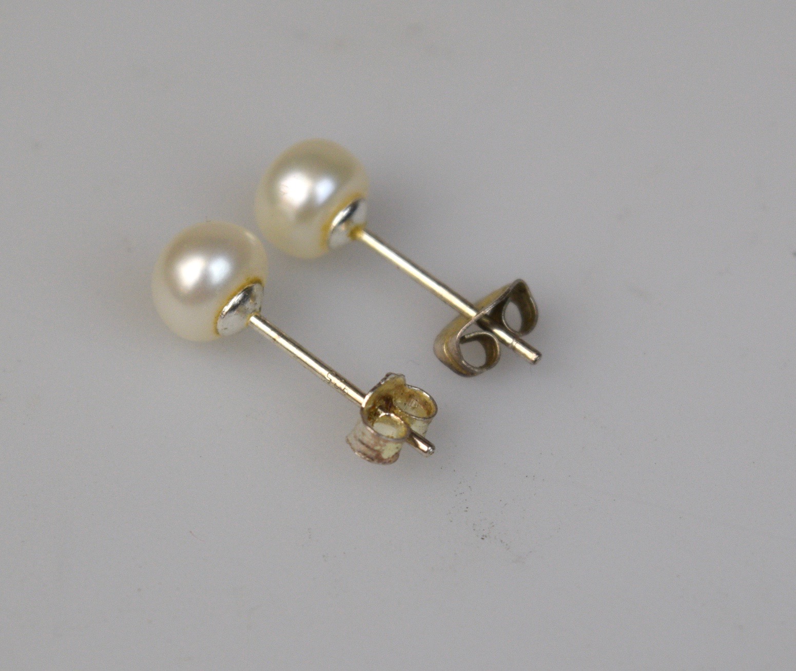 Pearl and Sterling Silver Stud Earrings