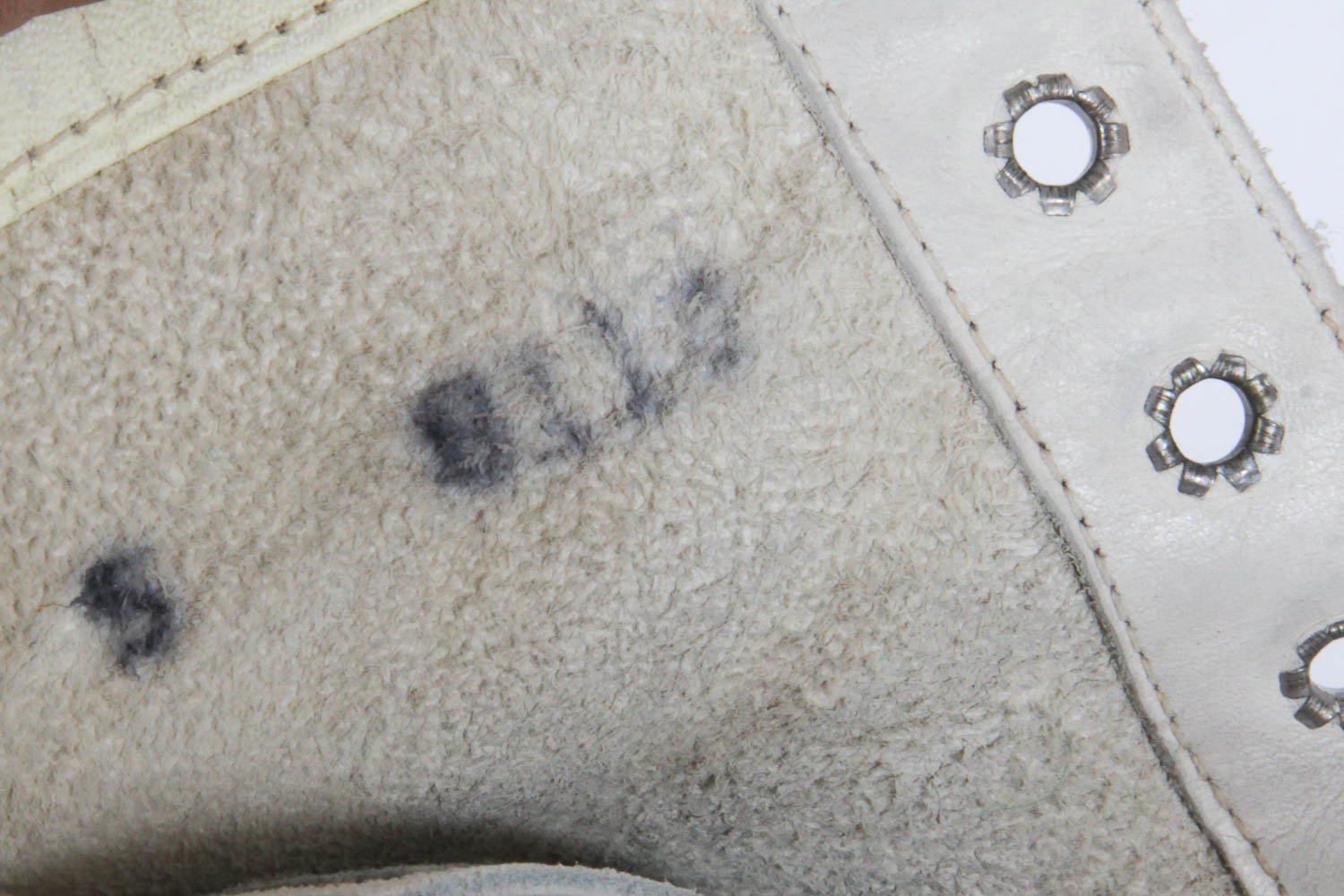 Vintage Women's Victory Ice Skates