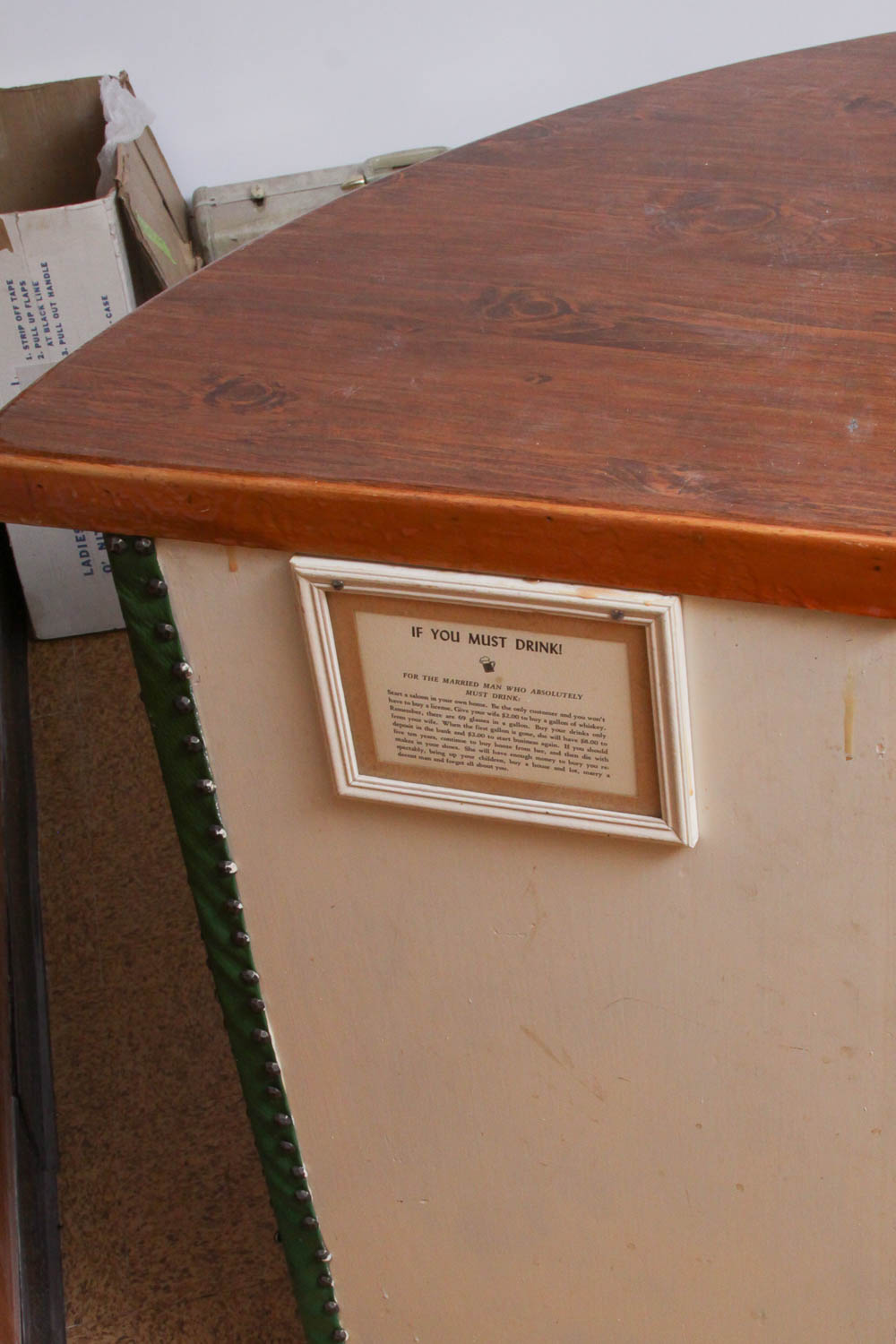 Vintage Bar with Stools