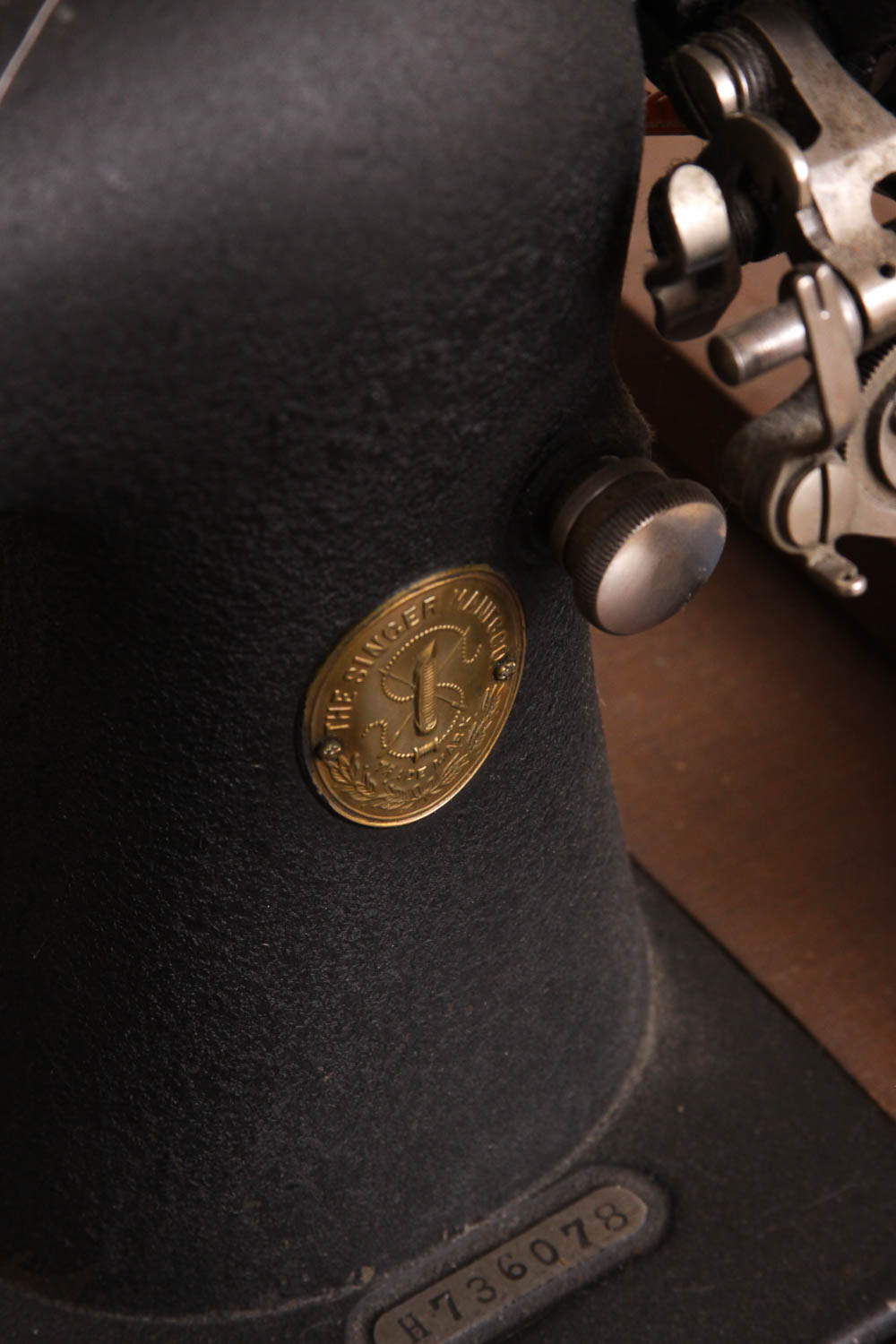 Singer Sewing Machine with Cabinet