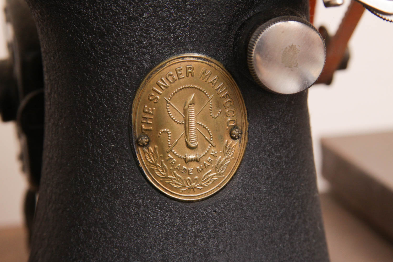 Singer Sewing Machine with Cabinet