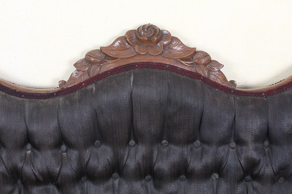 Antique Victorian Settee with Woven Horse Hair Upholstery