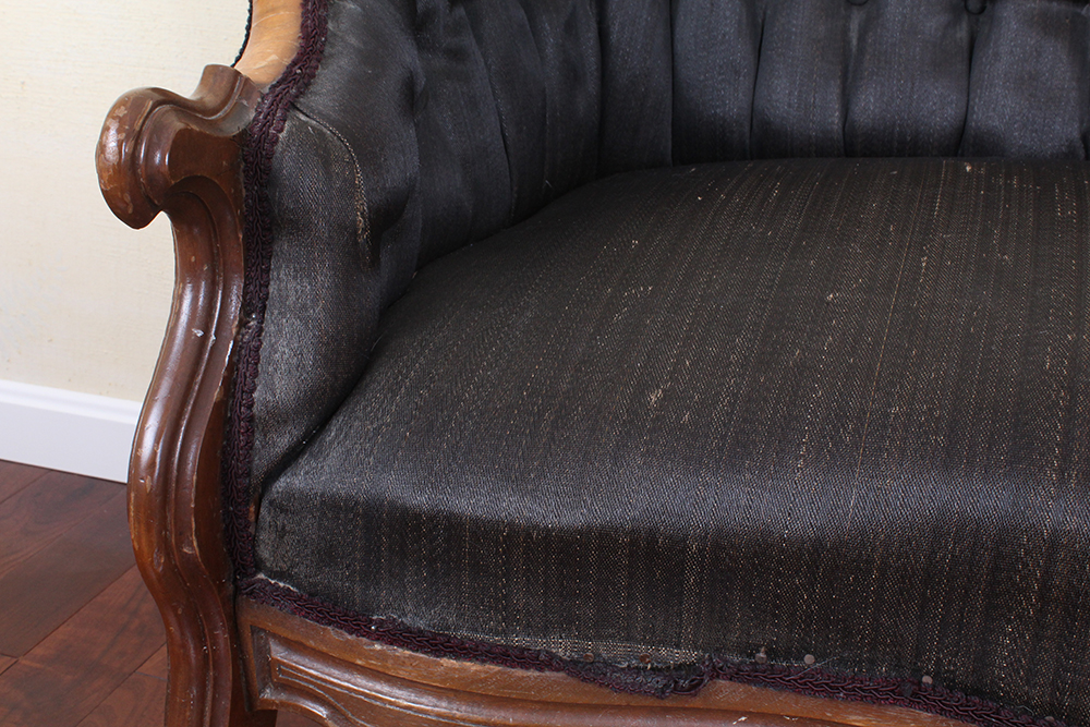 Antique Victorian Settee with Woven Horse Hair Upholstery