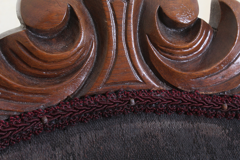 Antique Victorian Settee with Woven Horse Hair Upholstery