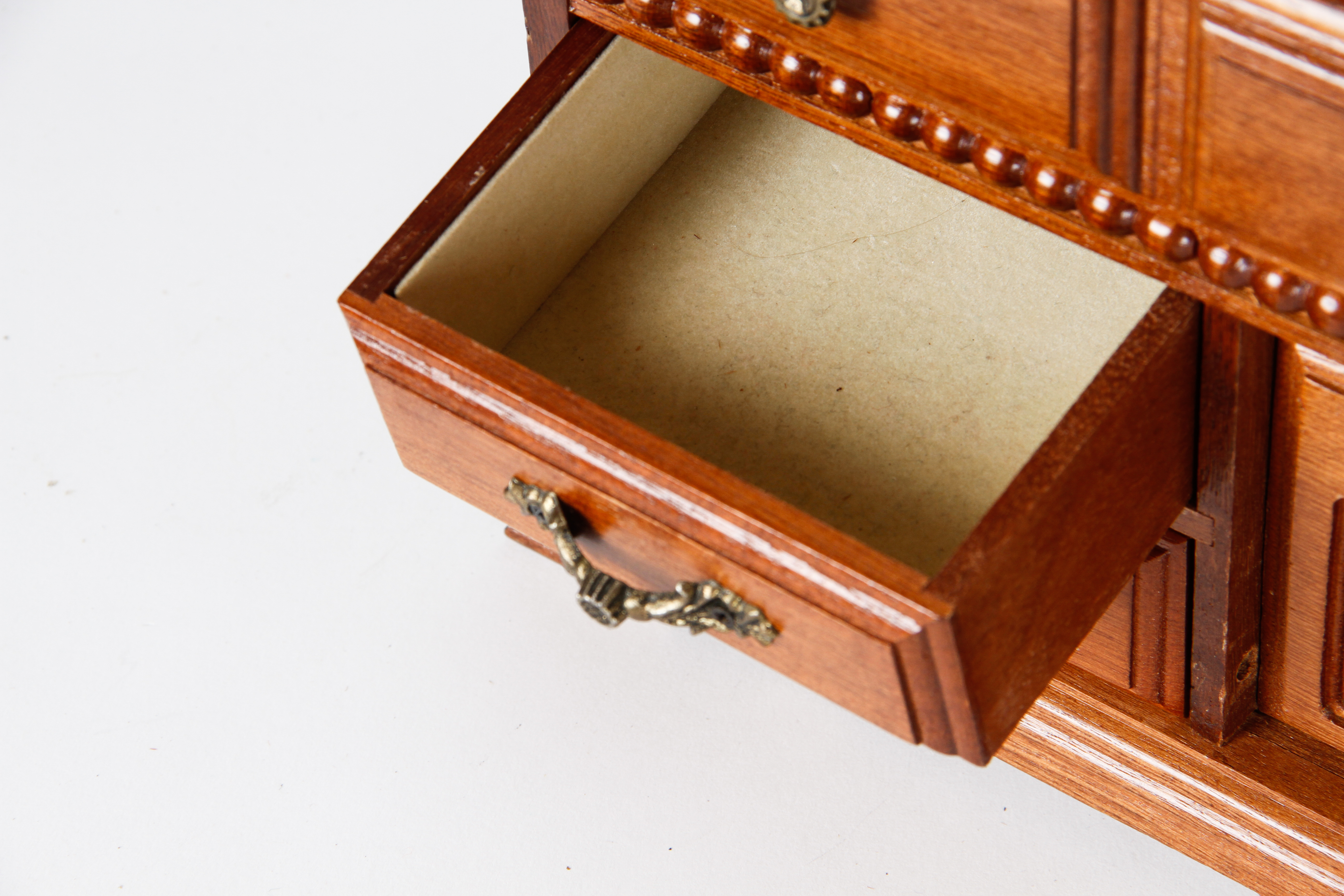 Vintage Jewelry Box