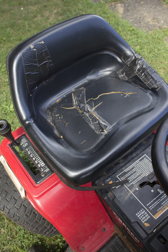 Huskee 42" Lawn Tractor