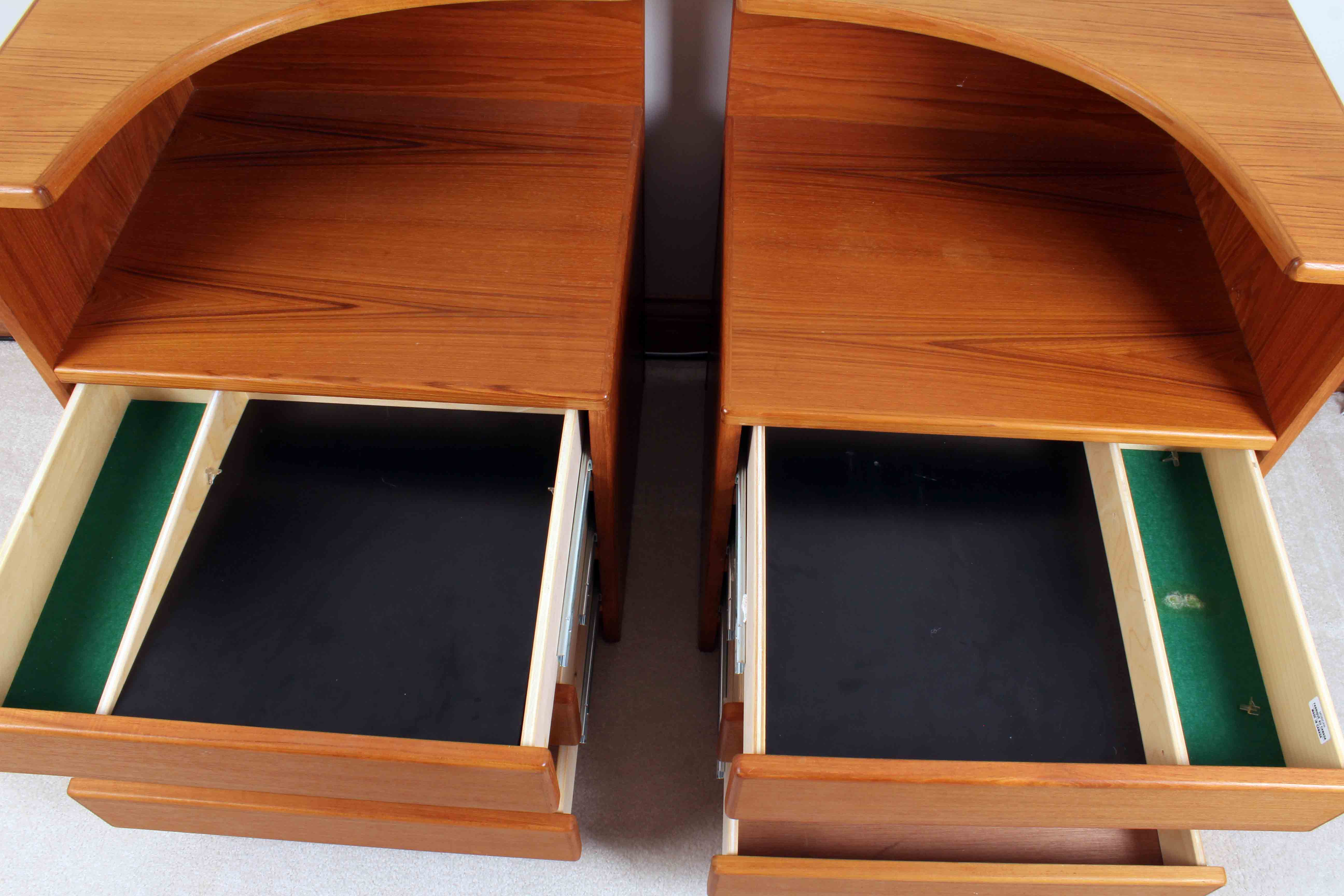 Pair of Mobi Can Teak Contemporary Nightstands