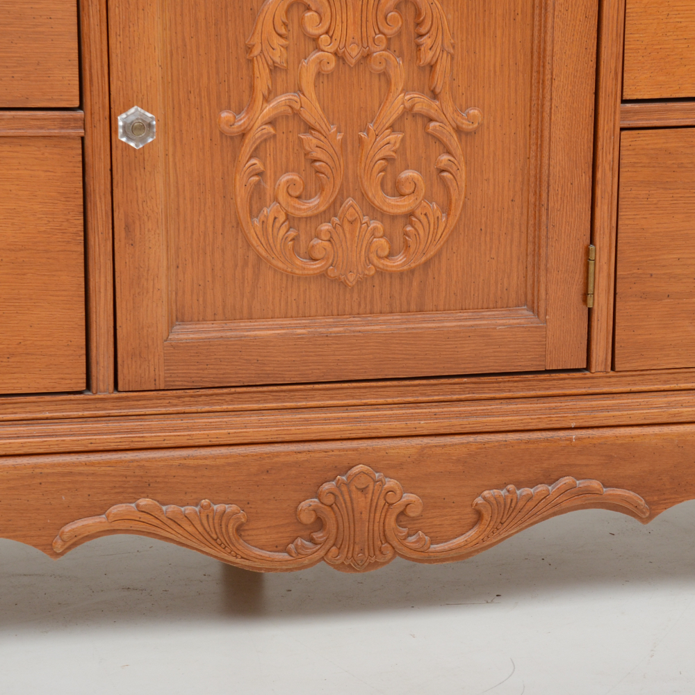 Stanley Oak Late Victorian Style Triple Dresser with Large Mirror