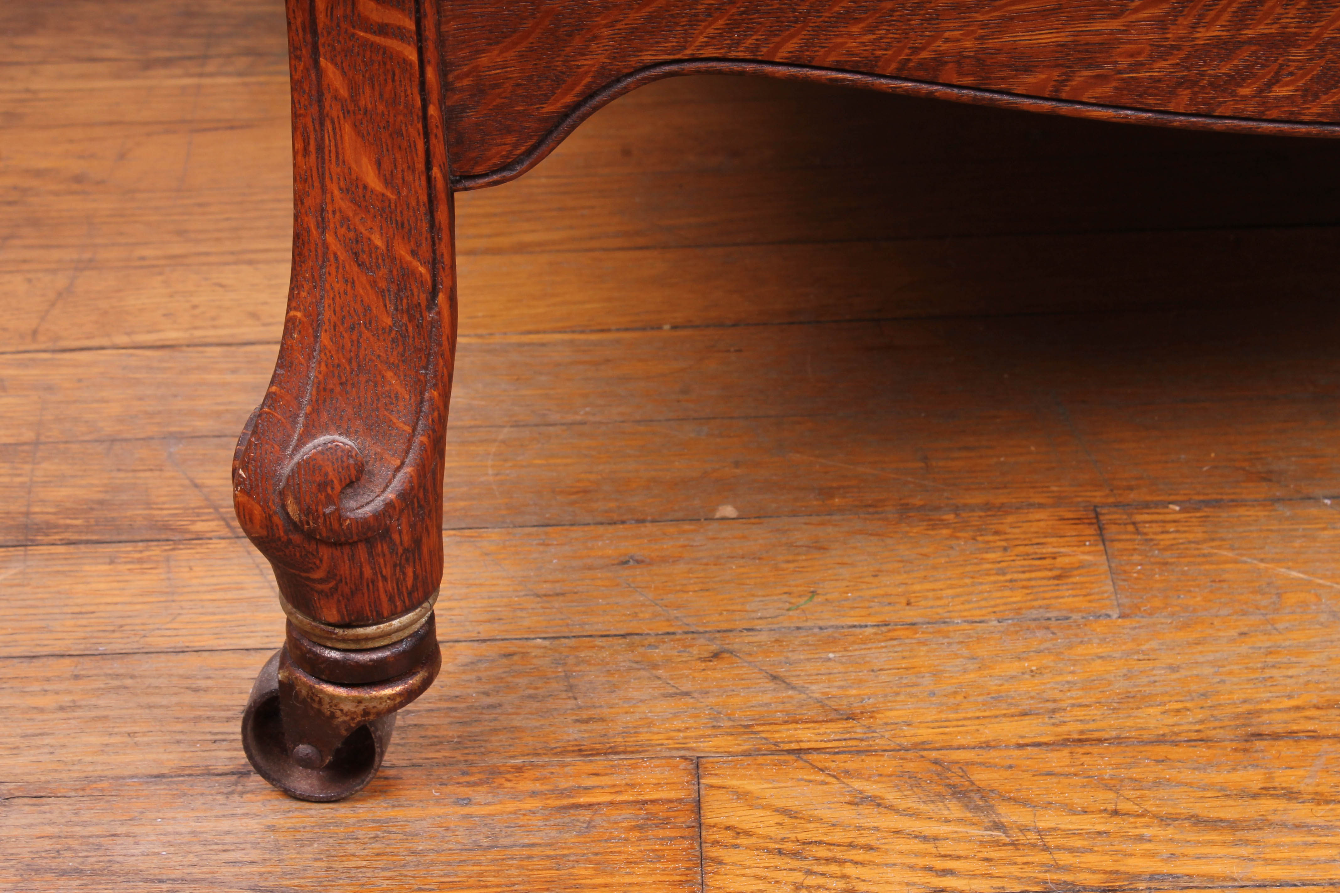 Circa 1918 Victor "Victrola" Record Player