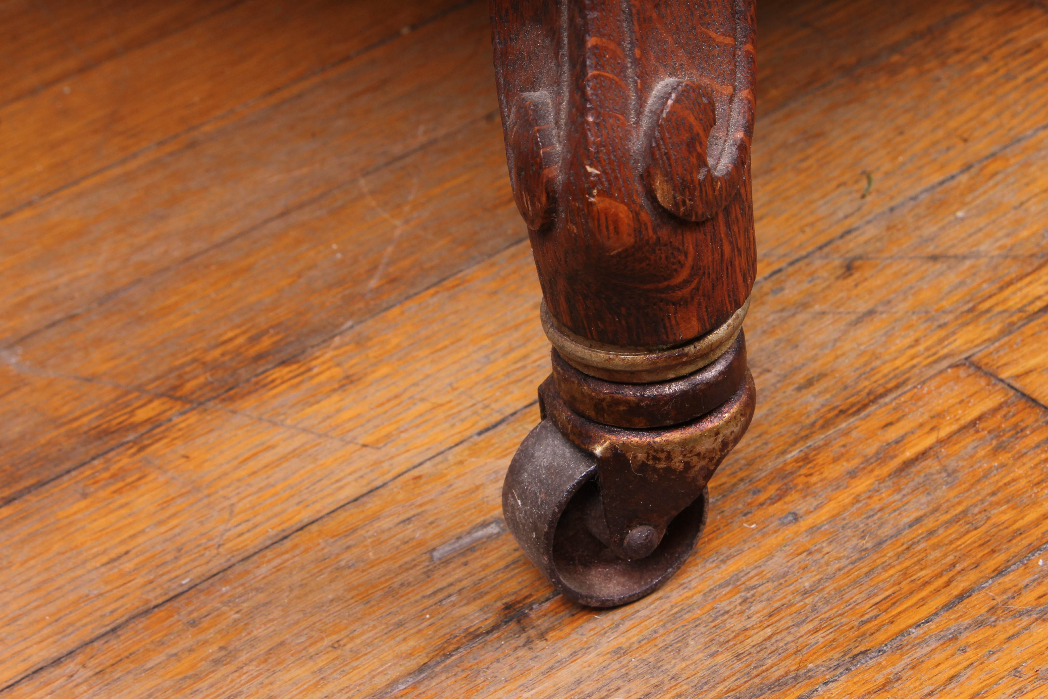 Circa 1918 Victor "Victrola" Record Player