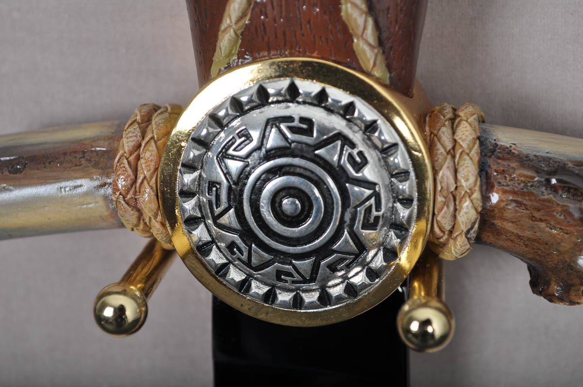 Franklin Mint "The Pawnee Wolf Knife" by Ben Nighthorse