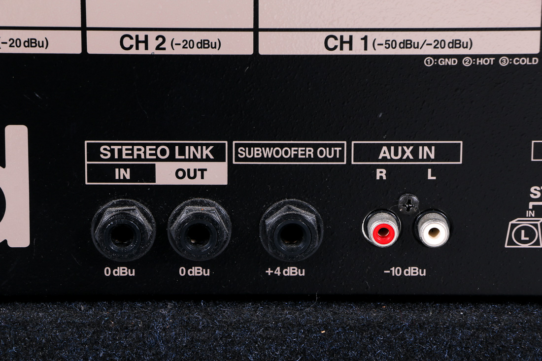 Pair of Roland KC-550 Keyboard Amplifiers