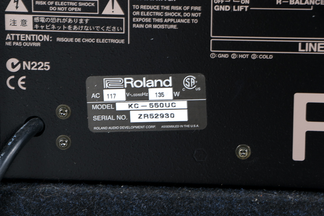 Pair of Roland KC-550 Keyboard Amplifiers